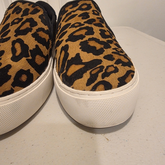 UGG Women's Cahlvan Leopard Print Sneaker Shoes - Picture 4 of 11